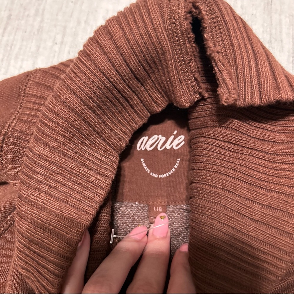 Aerie New Heights Turtle Neck Sweatshirt Canyon Sun Brown size Large - Picture 3 of 4